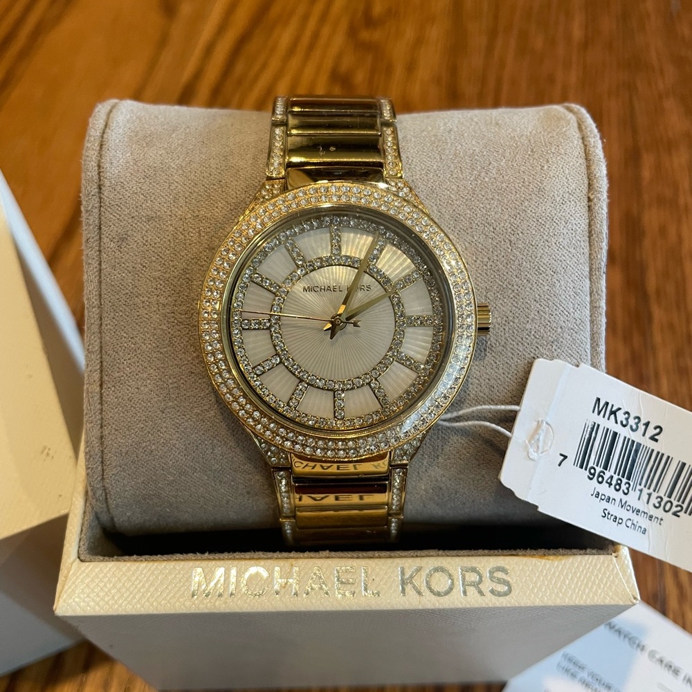 Michael Kors women’s 38 mm Kerry Pavé- embellished gold-tone watch MK3312. New